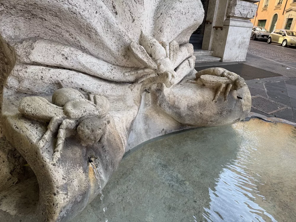 Fontana delle Api