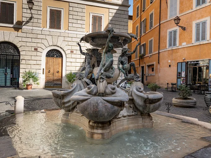 Fontana delle Tartarughe