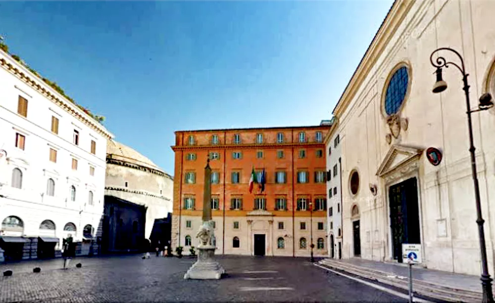 piazza della minerva